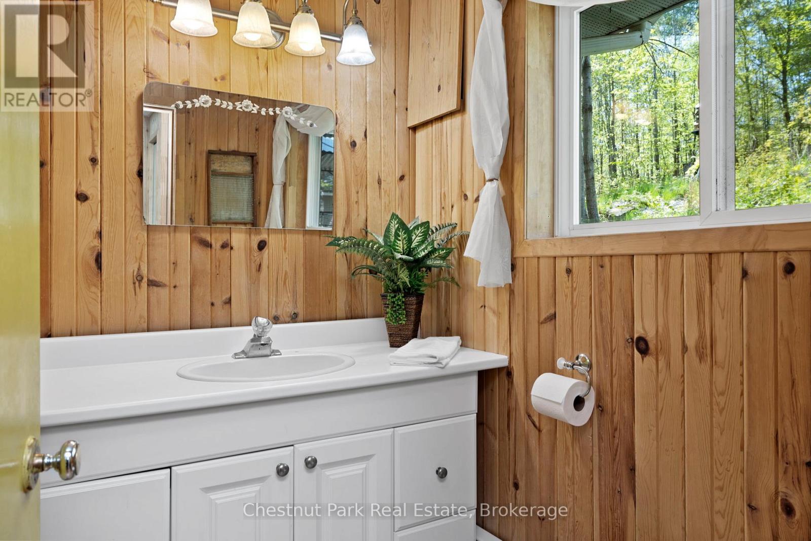 1260 Winders Bay Road, Lake Of Bays, Ontario  P0B 1A0 - Photo 26 - X12134662