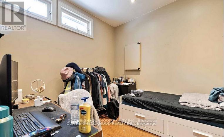 243 Lippincott Street, Toronto, Ontario  M5S 2P4 - Photo 28 - C12134404