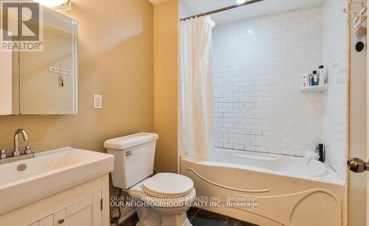 243 Lippincott Street, Toronto, Ontario  M5S 2P4 - Photo 33 - C12134404