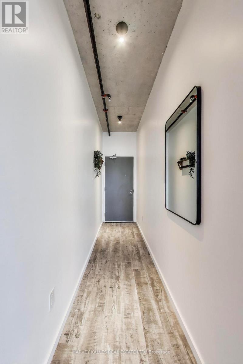 710 - 170 Bayview Avenue, Toronto, Ontario  M5A 0M4 - Photo 8 - C12134423