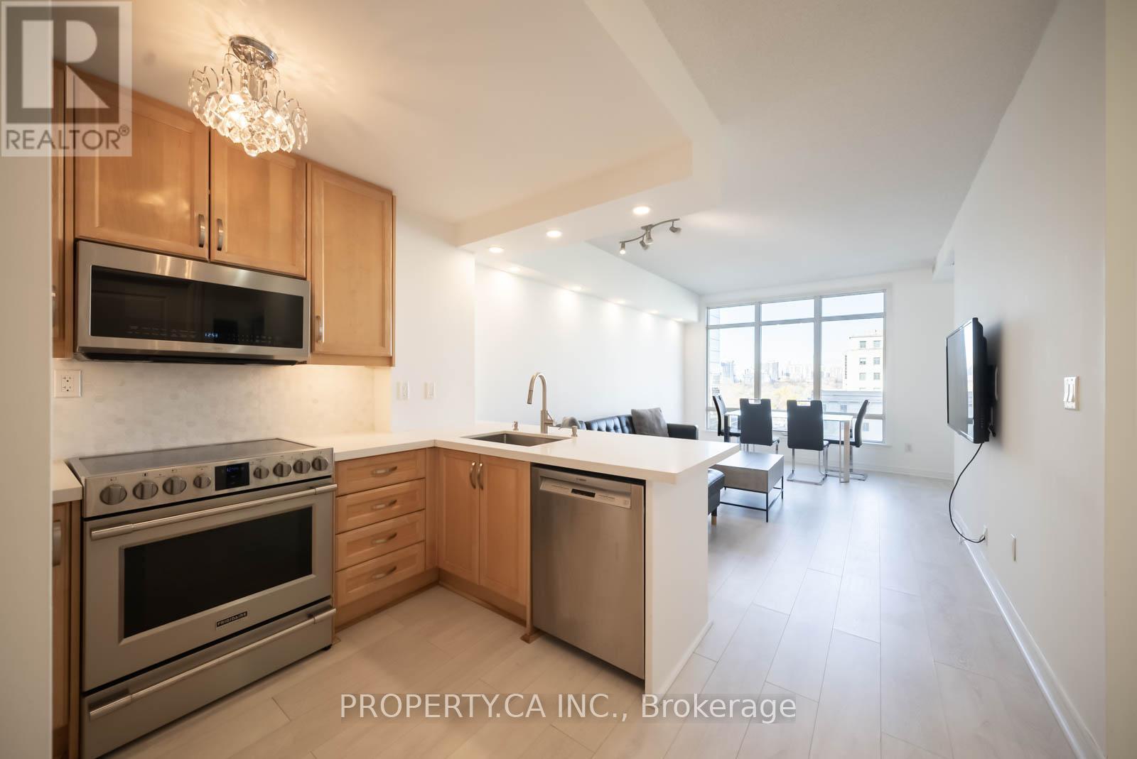 1103 - 100 HAYDEN STREET, Toronto, Ontario