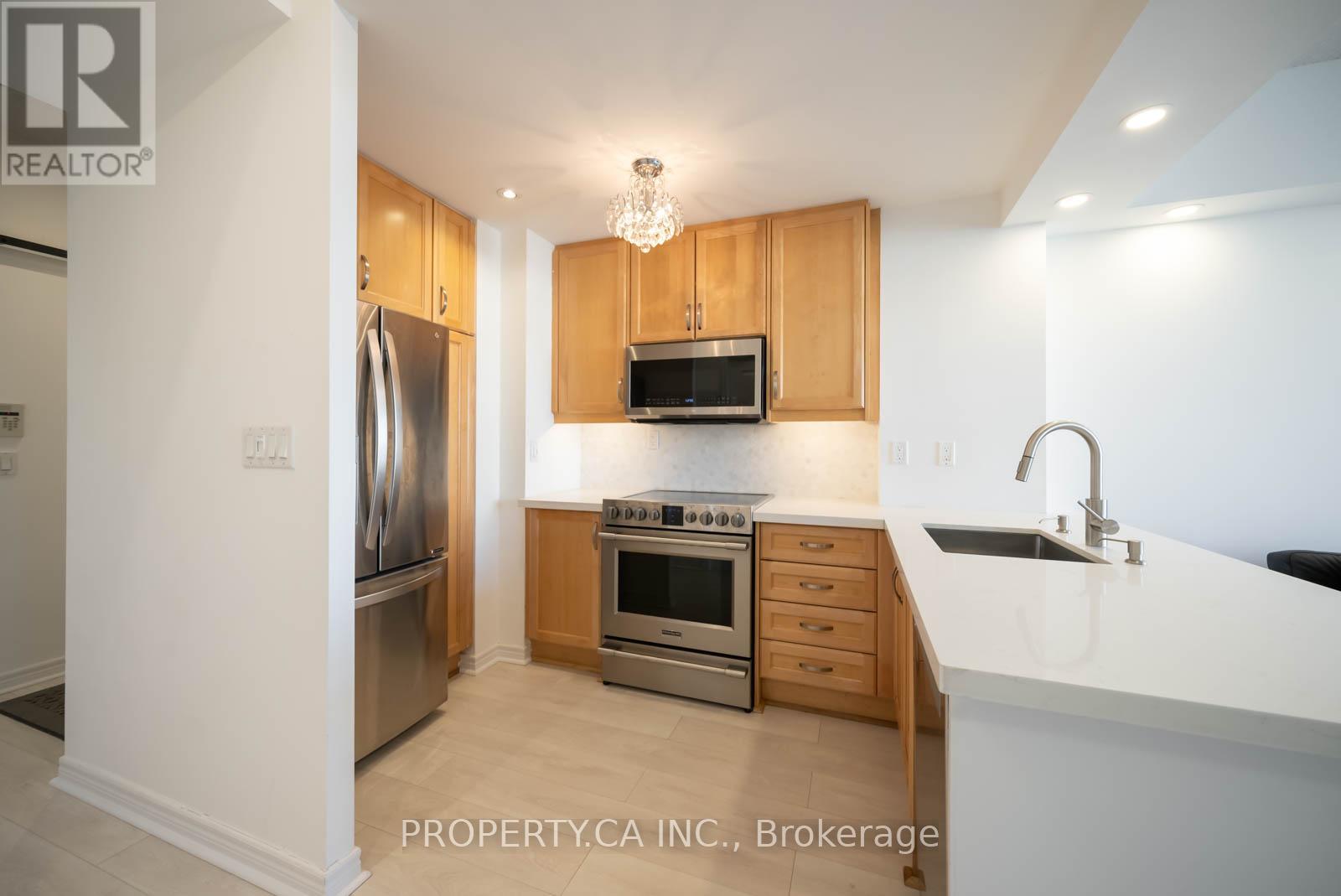 1103 - 100 Hayden Street, Toronto, Ontario  M4Y 3C7 - Photo 5 - C12134524