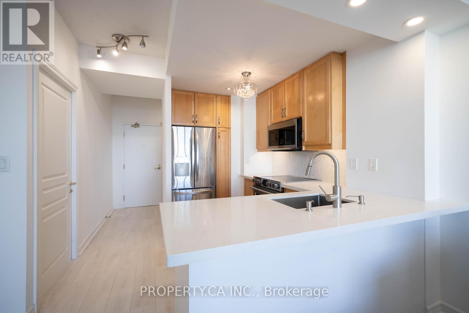 1103 - 100 Hayden Street, Toronto, Ontario  M4Y 3C7 - Photo 6 - C12134524