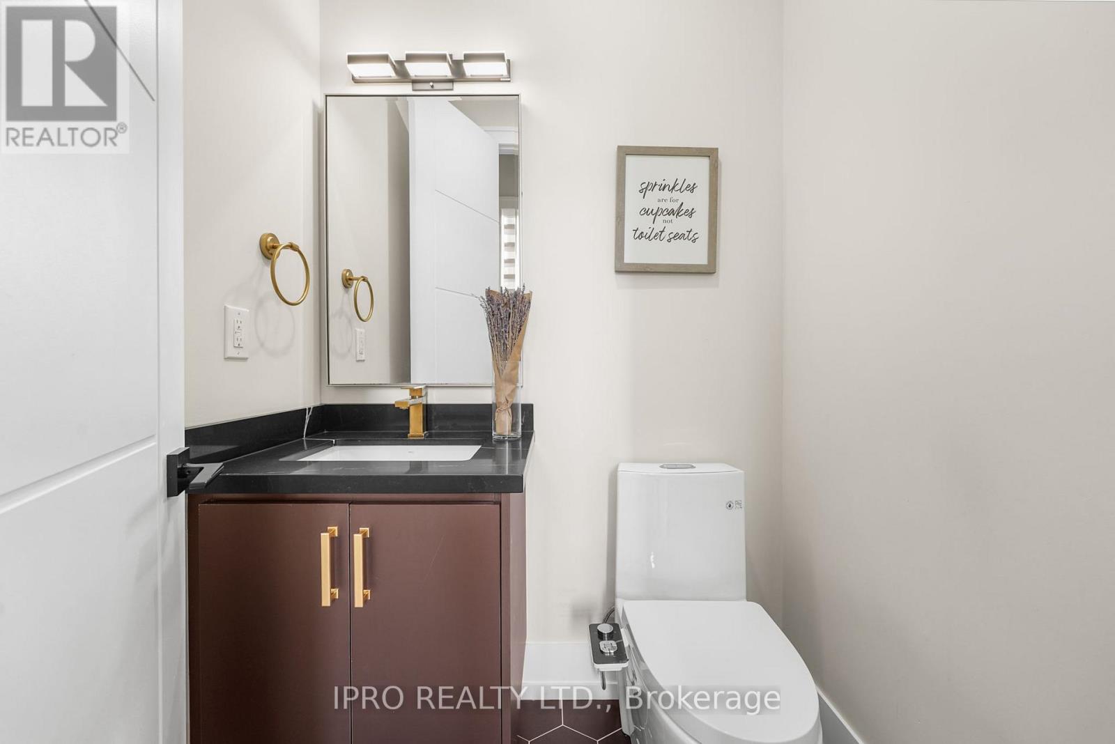 262 Senlac Road, Toronto, Ontario  M2R 1P8 - Photo 32 - C12134570