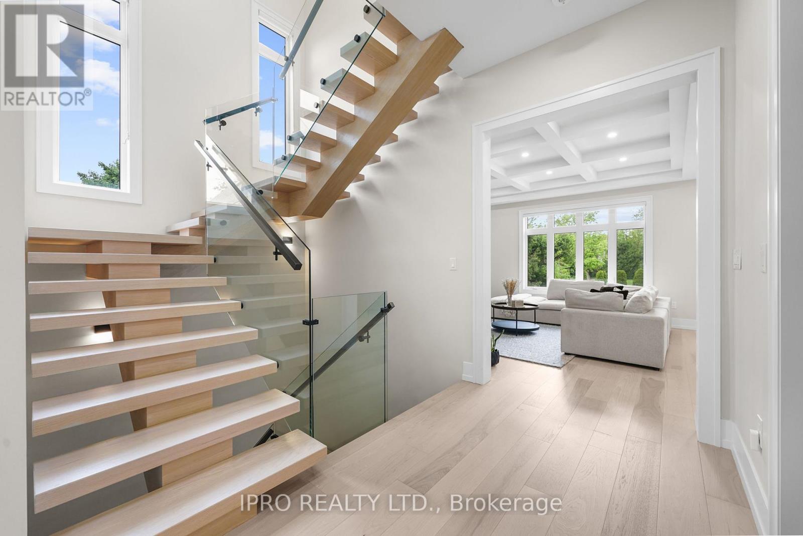 262 Senlac Road, Toronto, Ontario  M2R 1P8 - Photo 34 - C12134570