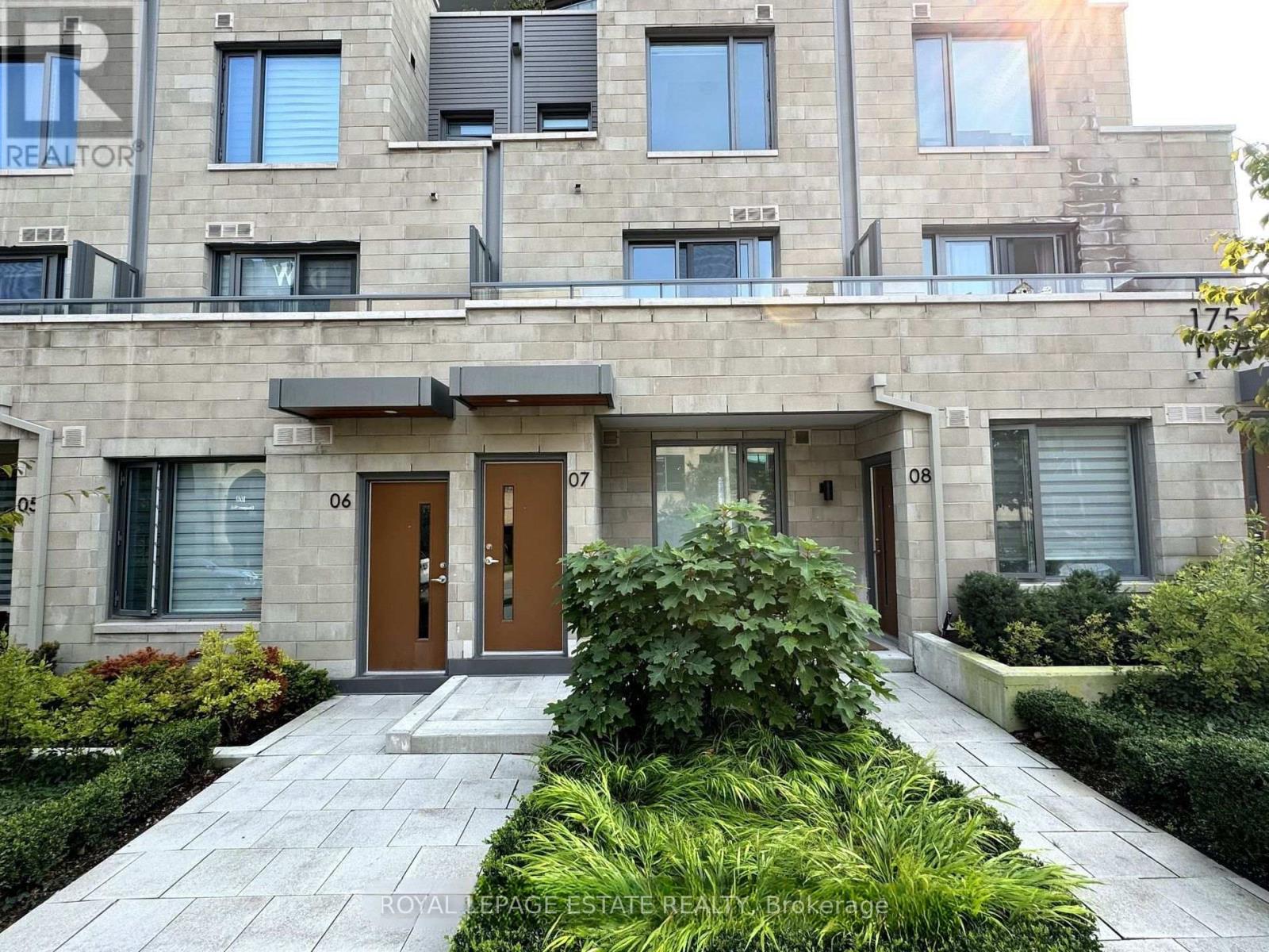 Property at TH8 - 175 PEARS AVENUE image 2