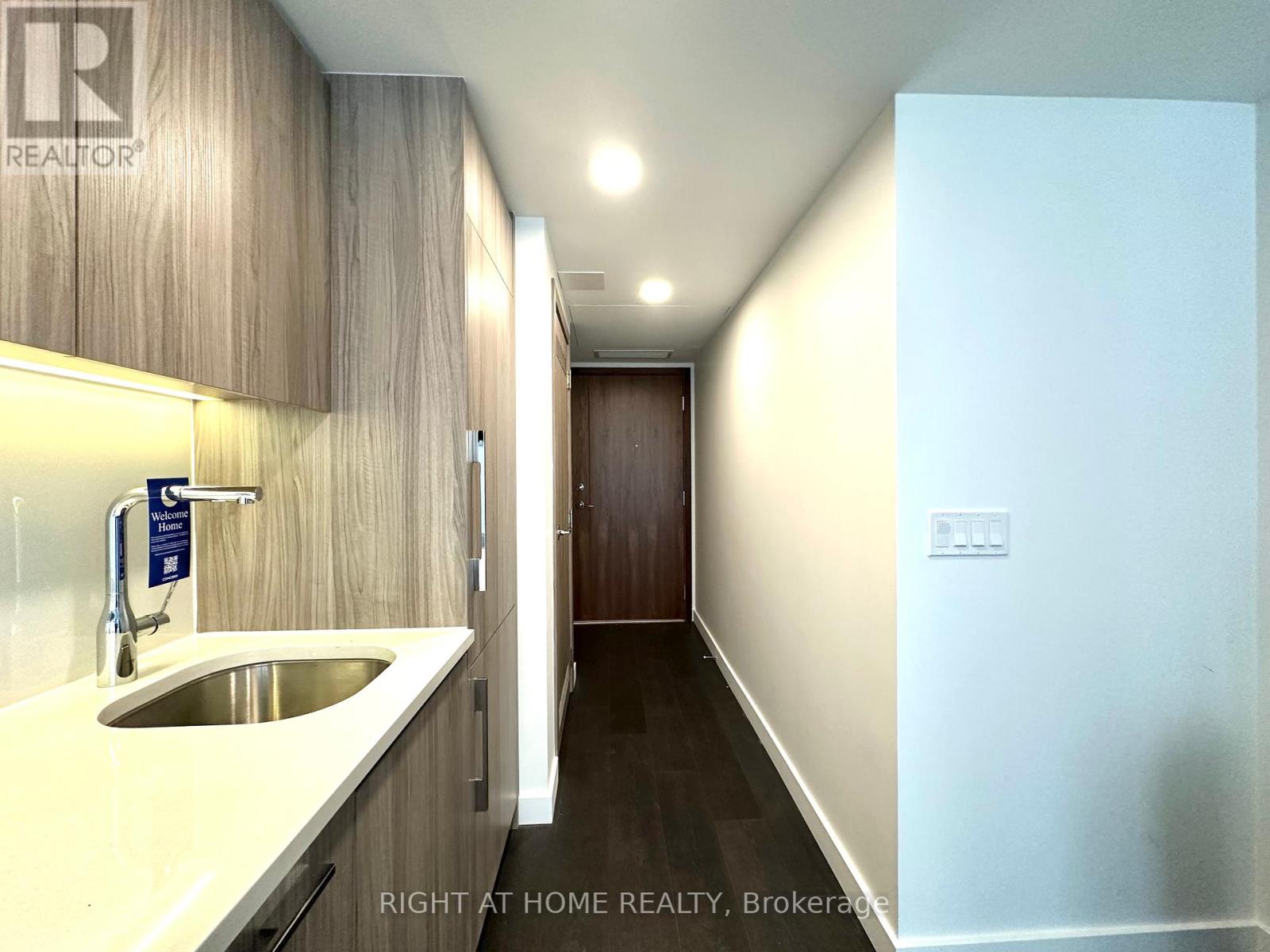 603 - 38 Widmer Street, Toronto, Ontario  M5V 2E9 - Photo 2 - C12134611