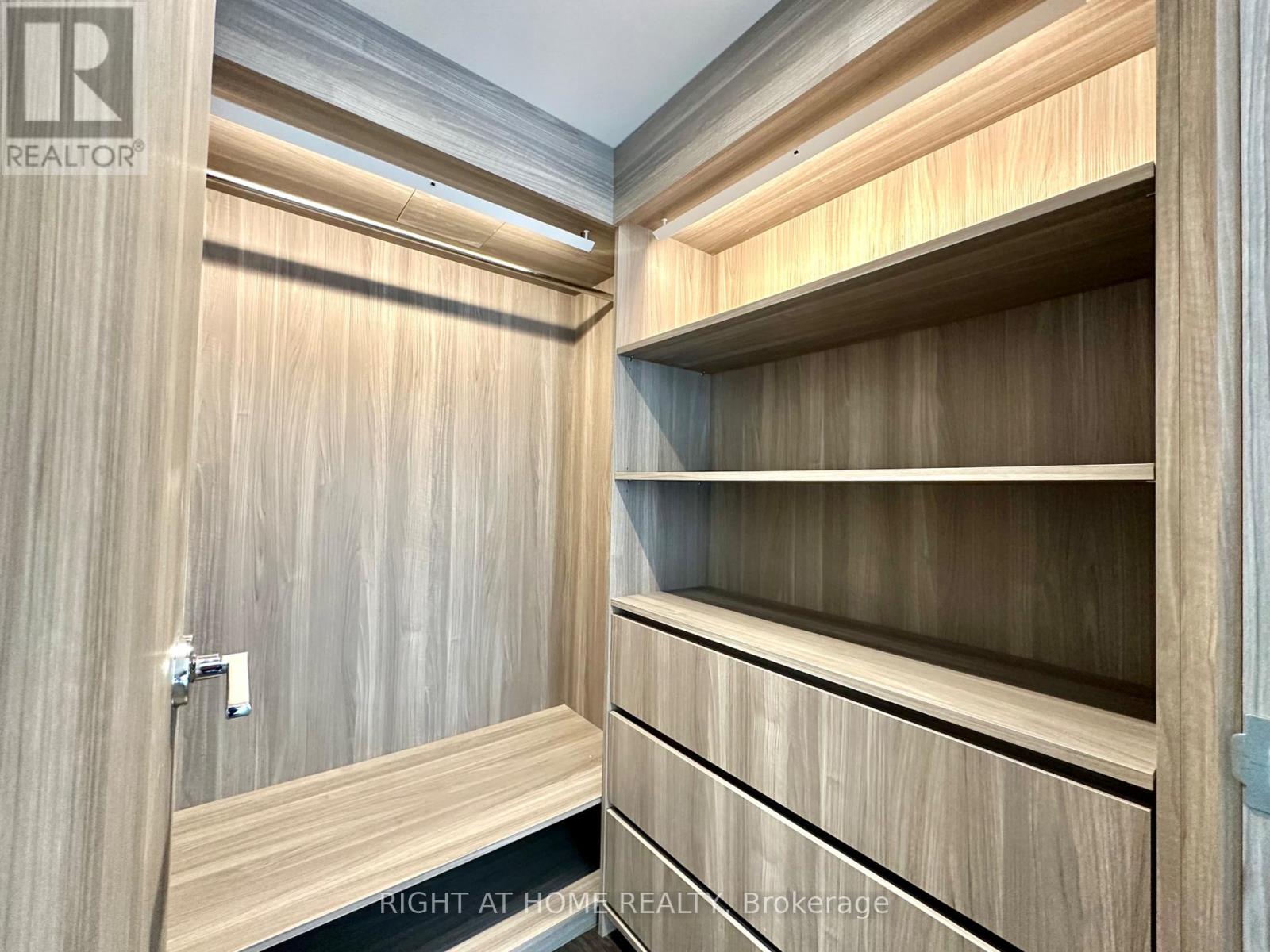 603 - 38 Widmer Street, Toronto, Ontario  M5V 2E9 - Photo 7 - C12134611