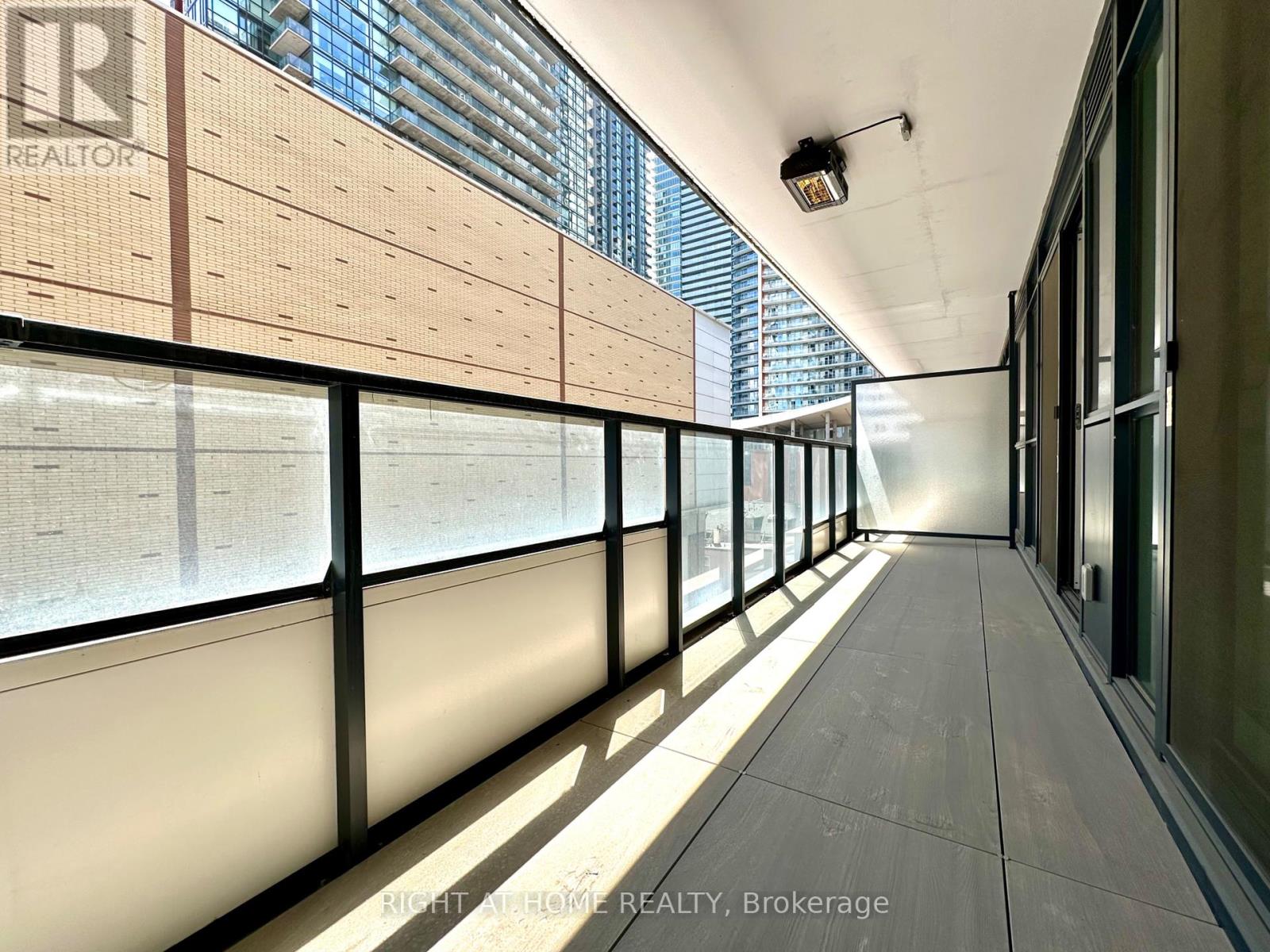 603 - 38 Widmer Street, Toronto, Ontario  M5V 2E9 - Photo 9 - C12134611
