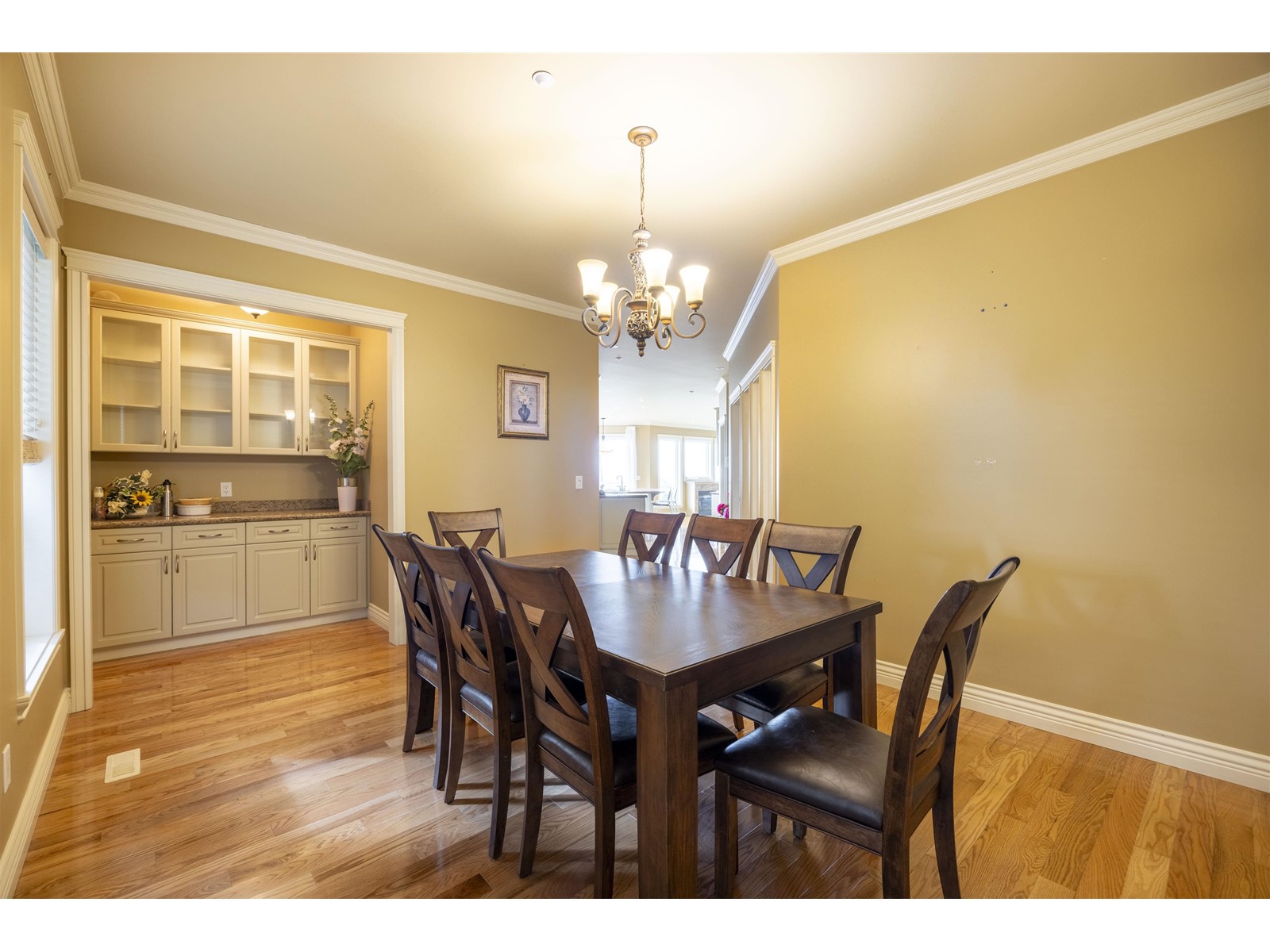 1353 EVERALL STREET, White Rock real estate listing R2980846 for sale