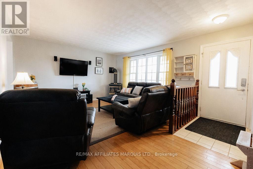 Property at 2423 EDGAR STREET image 4