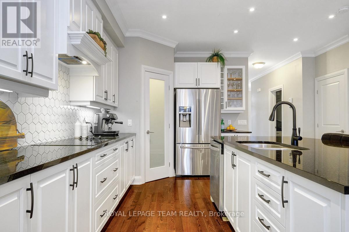2290 Walsh Avenue, Ottawa, Ontario  K2B 7C2 - Photo 19 - X12134682