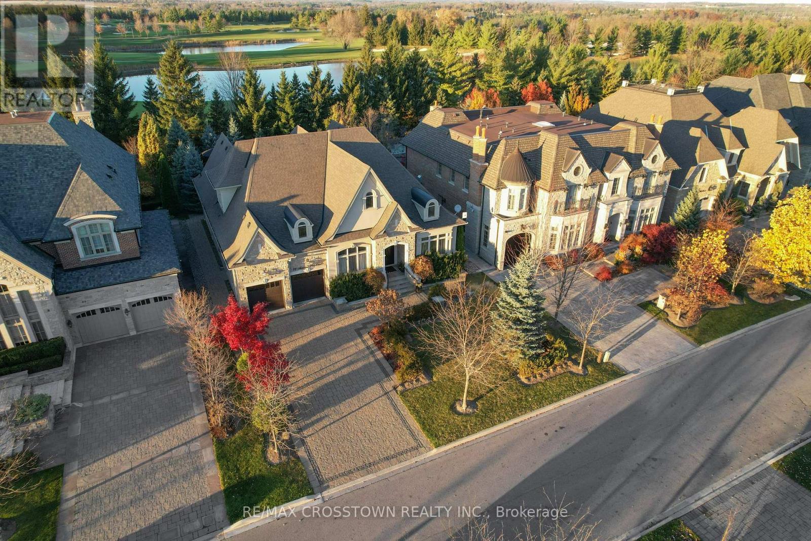 73 AUTUMN WIND COURT, Vaughan, Ontario