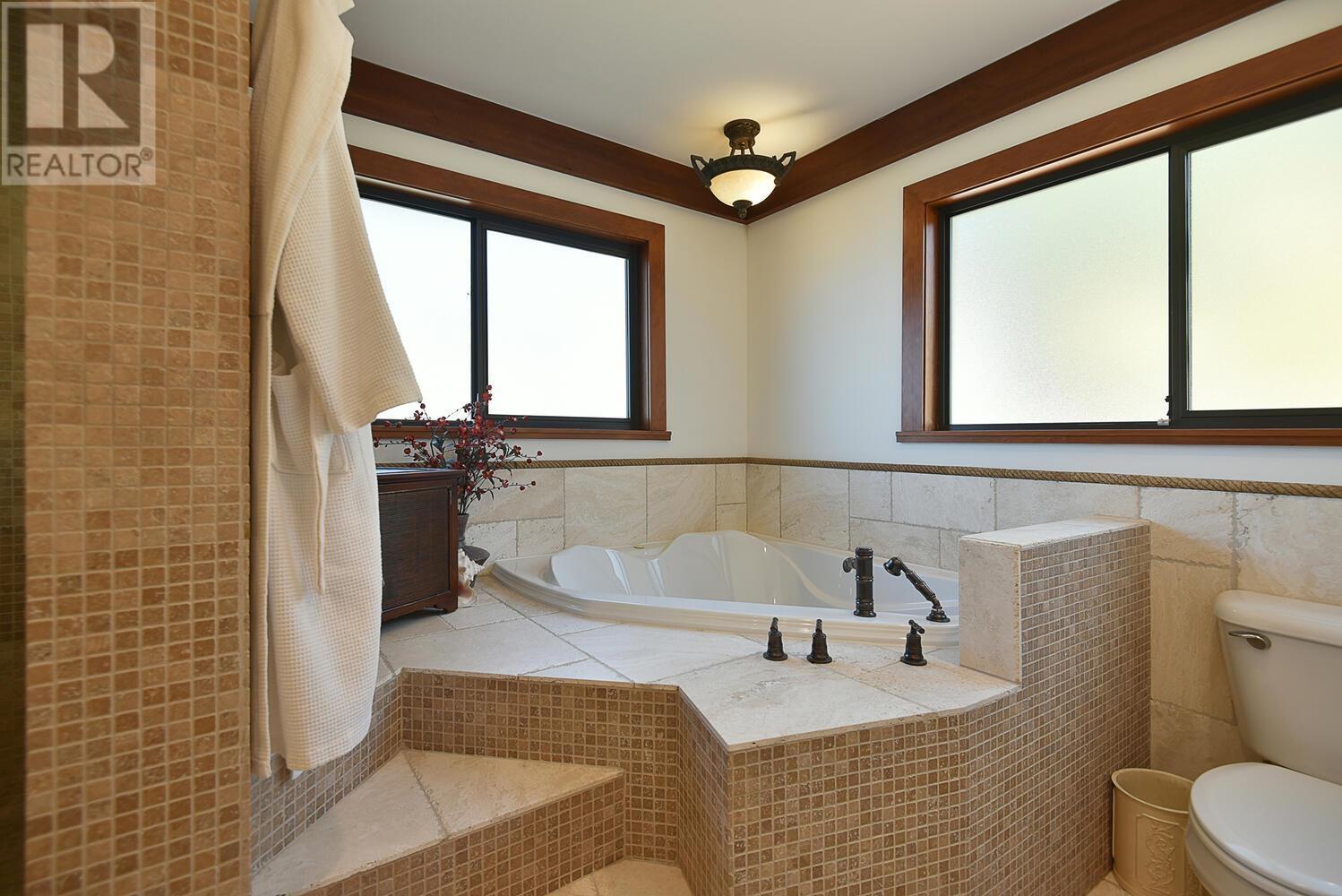 5203 Sunshine Coast Highway, Sechelt, British Columbia  V7Z 0C1 - Photo 15 - R2985770