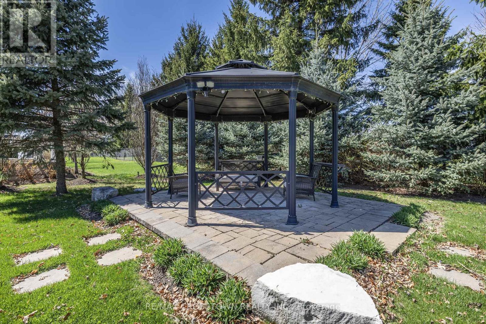73 Autumn Wind Court, Vaughan, Ontario  L0J 1C0 - Photo 44 - N12096949
