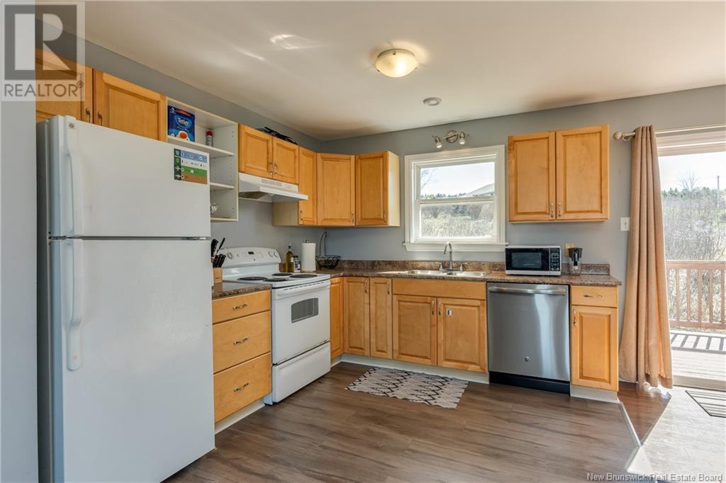 Property at 111 Carlile Crescent image 2