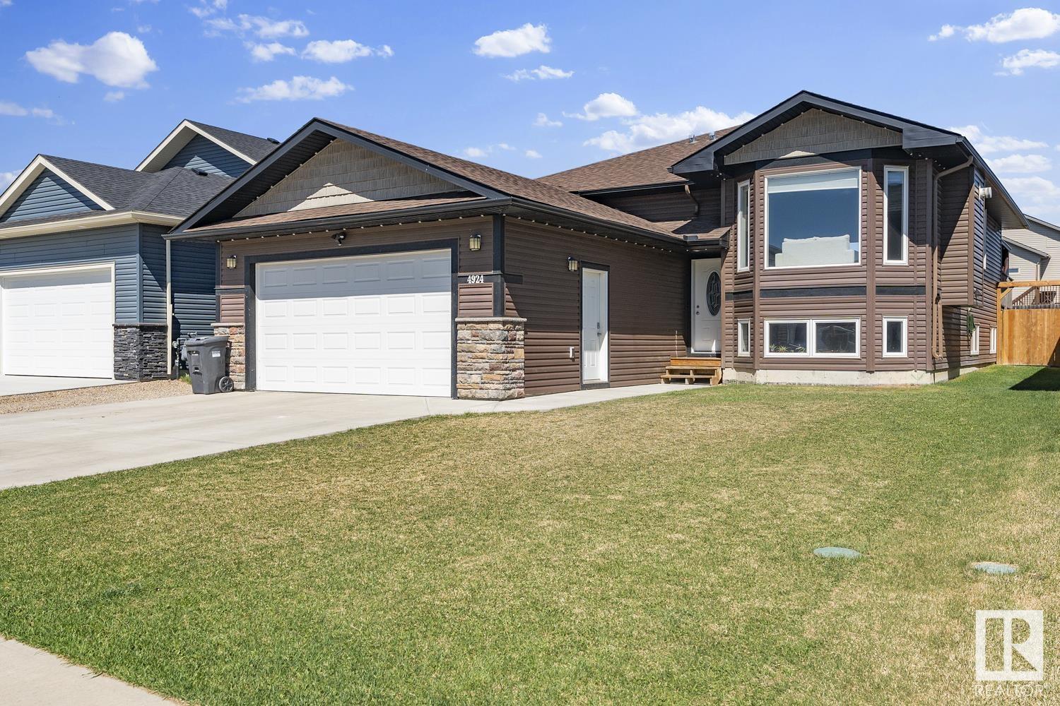 Property at 4924 57 AV image 3