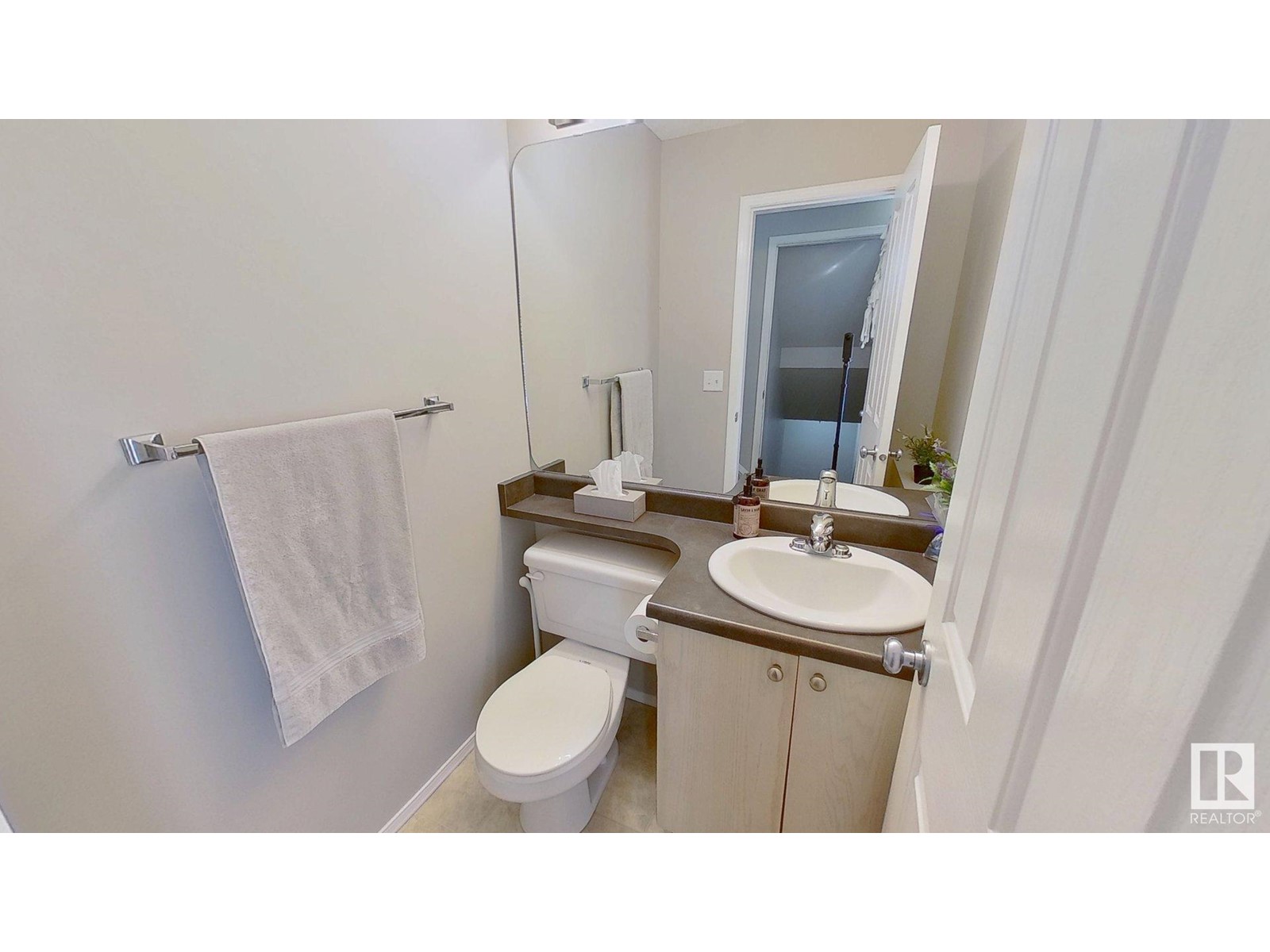 24 Douglas Co, Leduc, Alberta  T9E 0E4 - Photo 11 - E4435257