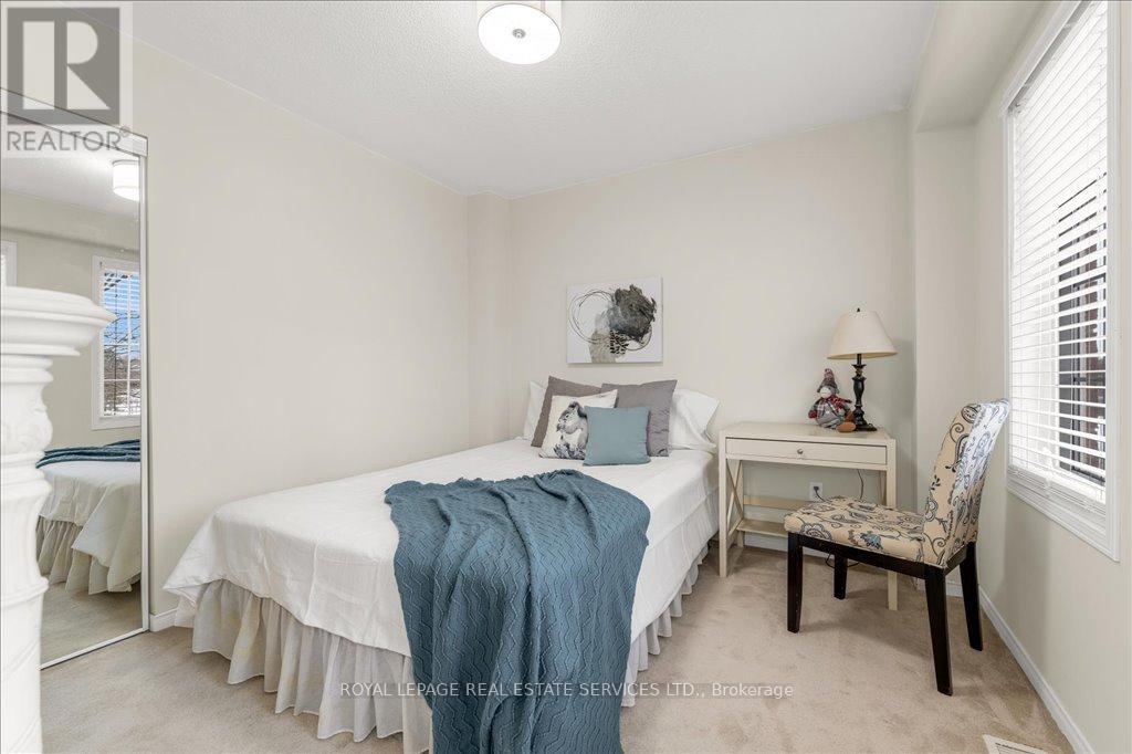 2483 Sunnyhurst Close, Oakville, Ontario  L6H 7K5 - Photo 17 - W12134330