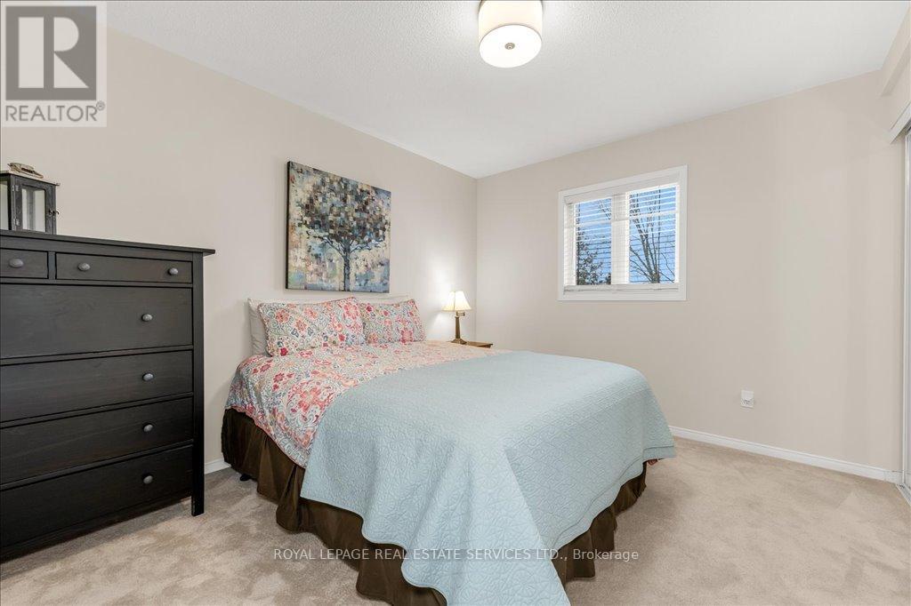 2483 Sunnyhurst Close, Oakville, Ontario  L6H 7K5 - Photo 18 - W12134330