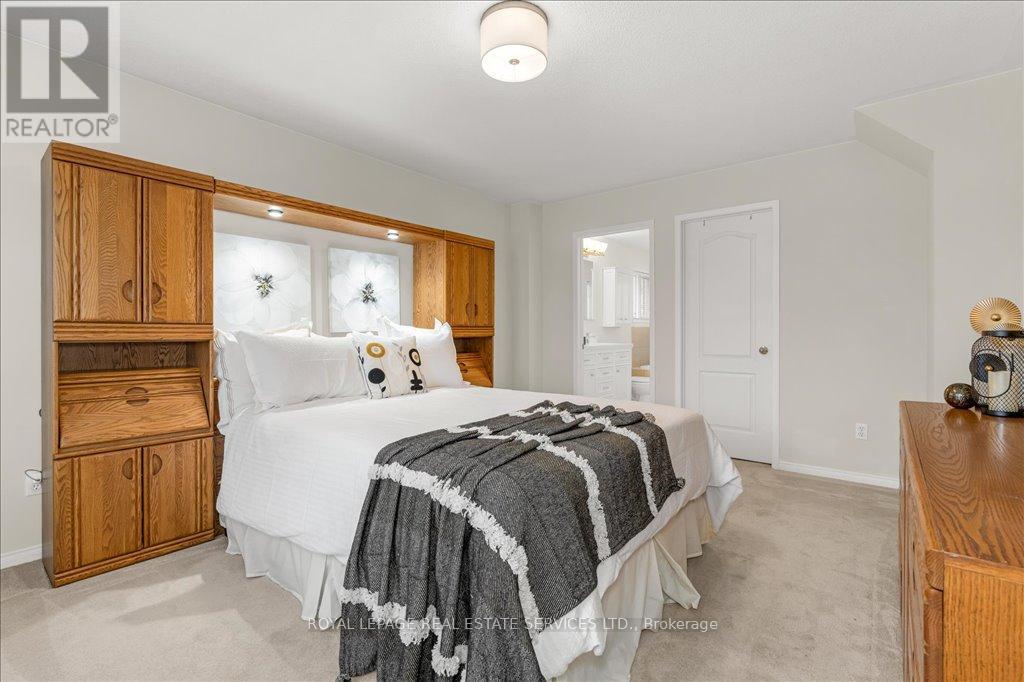 2483 Sunnyhurst Close, Oakville, Ontario  L6H 7K5 - Photo 21 - W12134330
