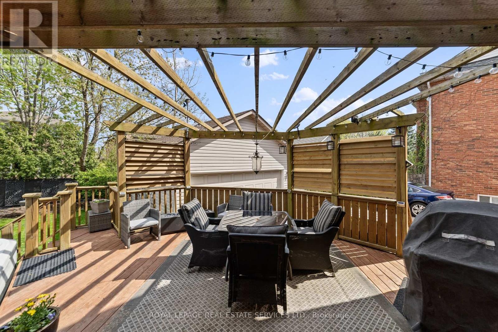 2483 Sunnyhurst Close, Oakville, Ontario  L6H 7K5 - Photo 3 - W12134330