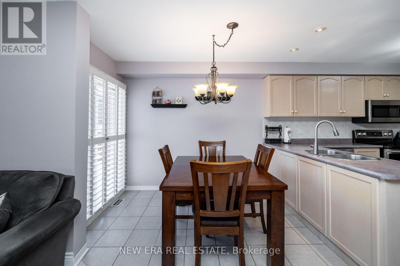 275 Cresthaven Road, Brampton, Ontario  L7A 1J4 - Photo 16 - W12134365