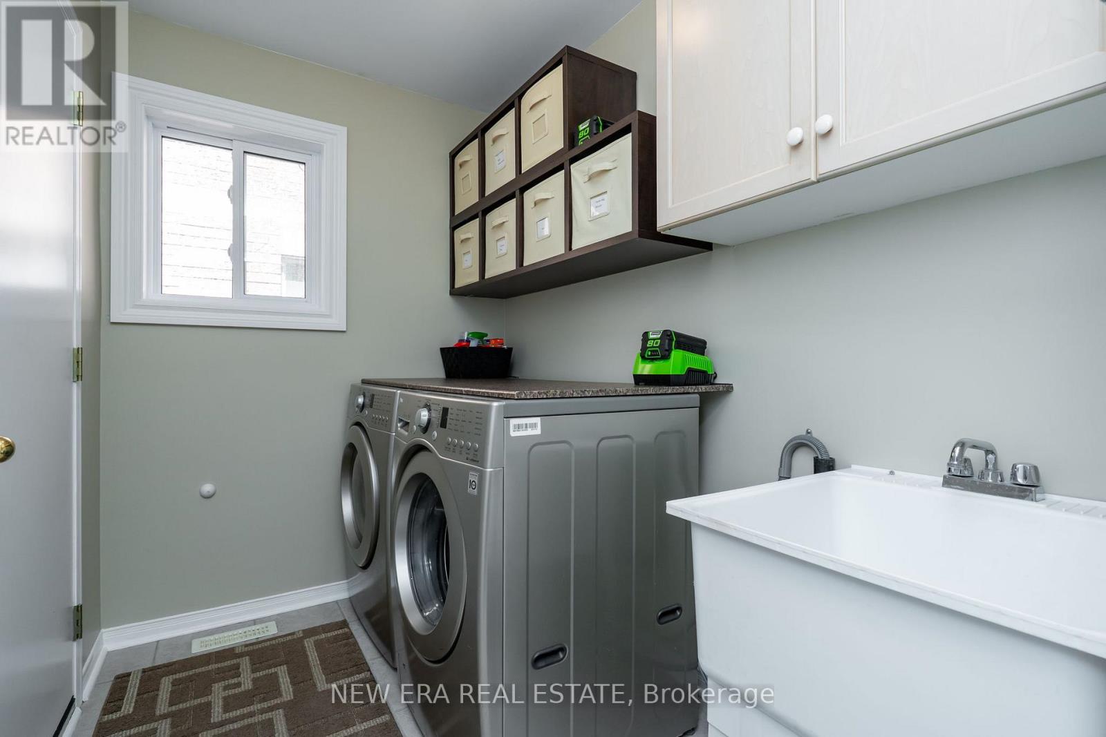 275 Cresthaven Road, Brampton, Ontario  L7A 1J4 - Photo 4 - W12134365