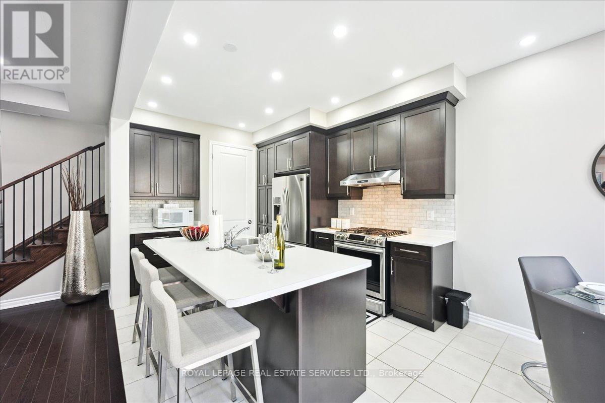 1335 Rose Way, Milton (Cb Cobban), Ontario  L9E 1M5 - Photo 10 - W12134394