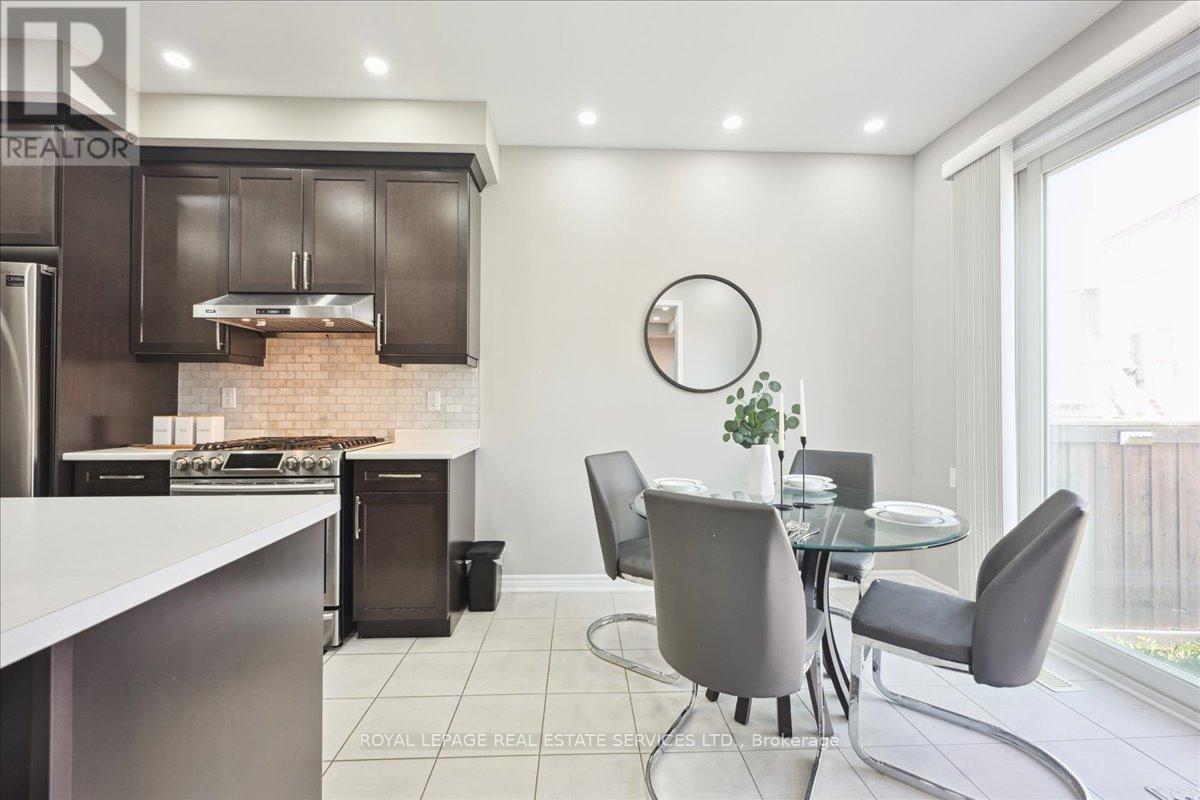 1335 Rose Way, Milton (Cb Cobban), Ontario  L9E 1M5 - Photo 11 - W12134394