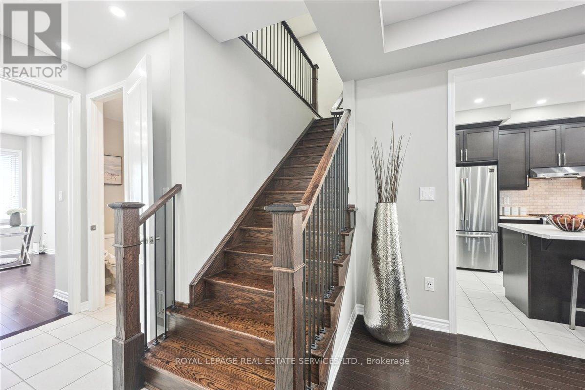 1335 Rose Way, Milton (Cb Cobban), Ontario  L9E 1M5 - Photo 22 - W12134394