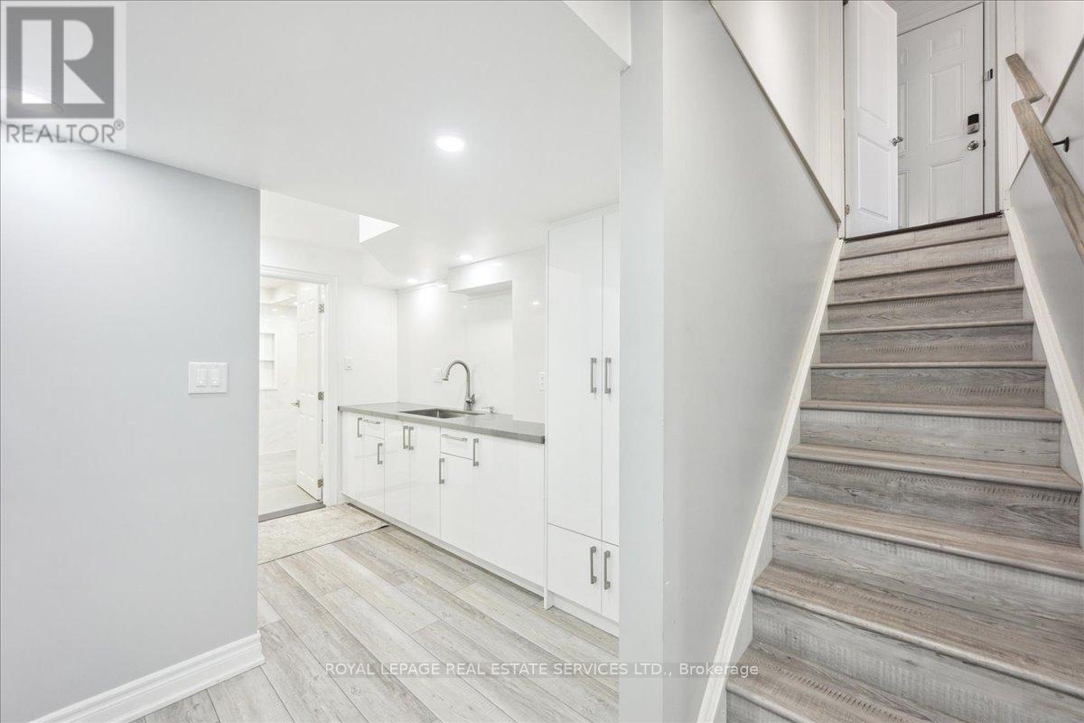 1335 Rose Way, Milton (Cb Cobban), Ontario  L9E 1M5 - Photo 34 - W12134394