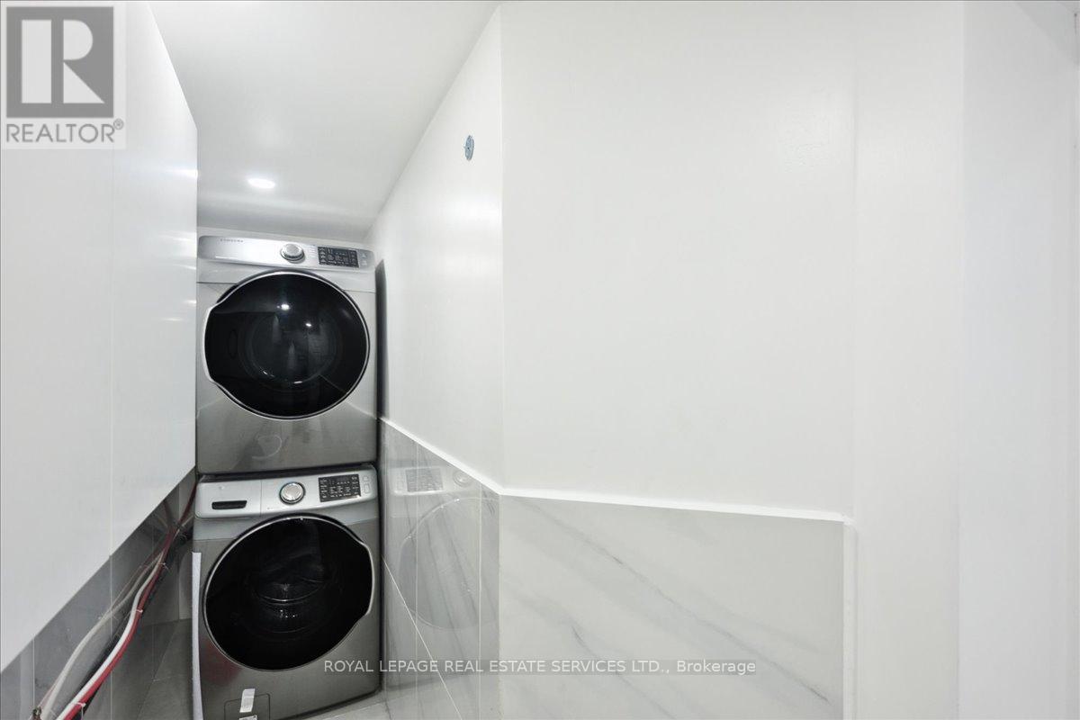 1335 Rose Way, Milton (Cb Cobban), Ontario  L9E 1M5 - Photo 37 - W12134394