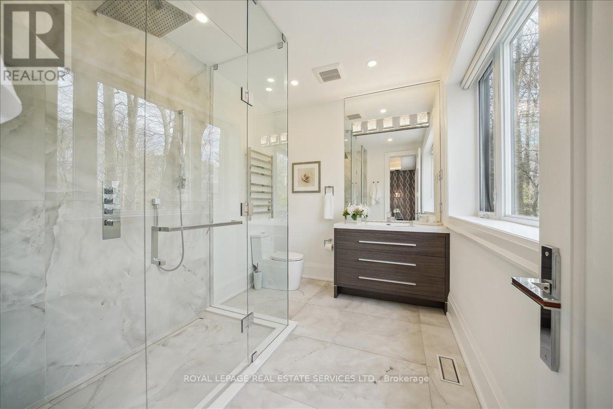1489 Rogerswood Court, Mississauga, Ontario  L5J 1R7 - Photo 26 - W12134413