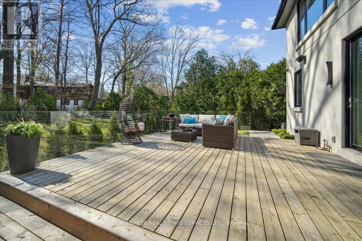 1489 Rogerswood Court, Mississauga, Ontario  L5J 1R7 - Photo 42 - W12134413