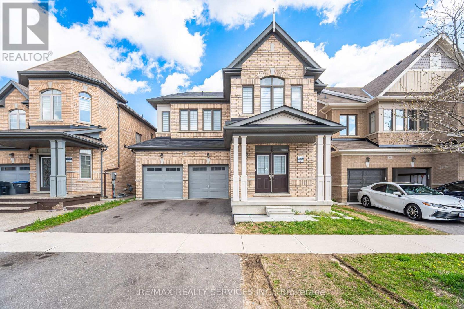 17 Goderich Drive, Brampton, Ontario  L7A 5A7 - Photo 1 - W12134484