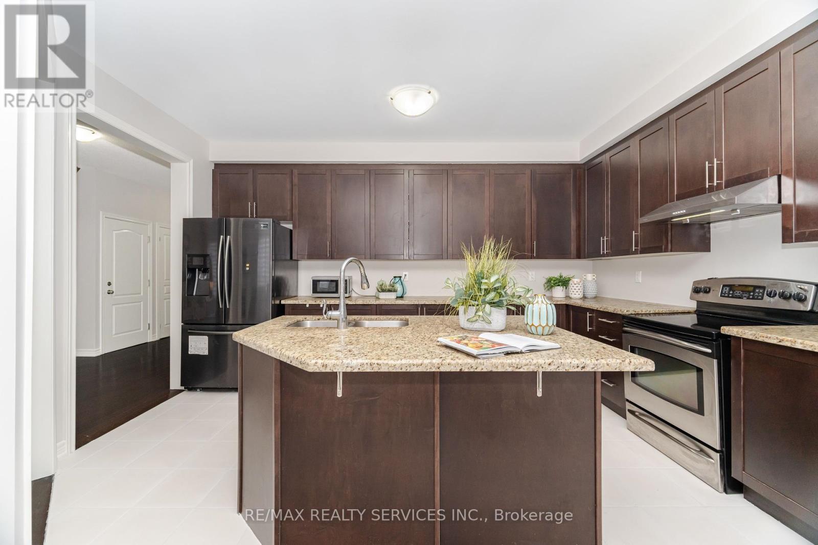 17 Goderich Drive, Brampton, Ontario  L7A 5A7 - Photo 15 - W12134484