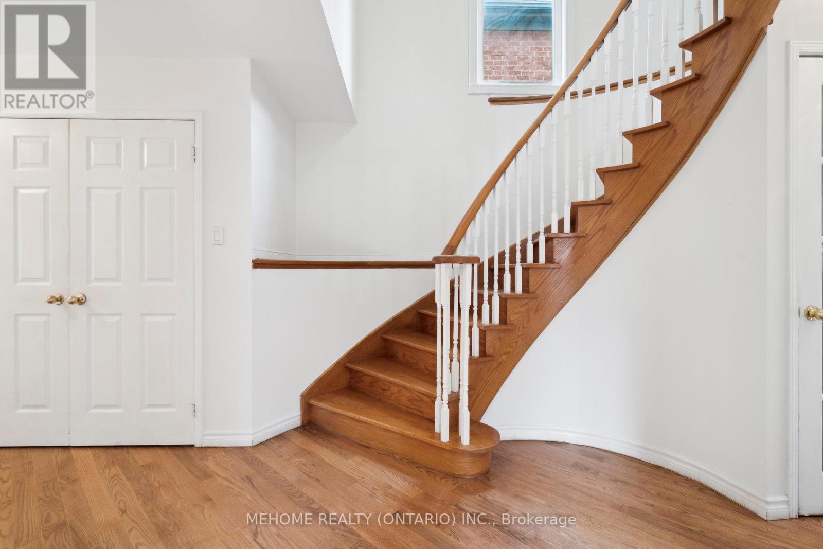 Property at 2522 WILLOWBURNE DRIVE image 4