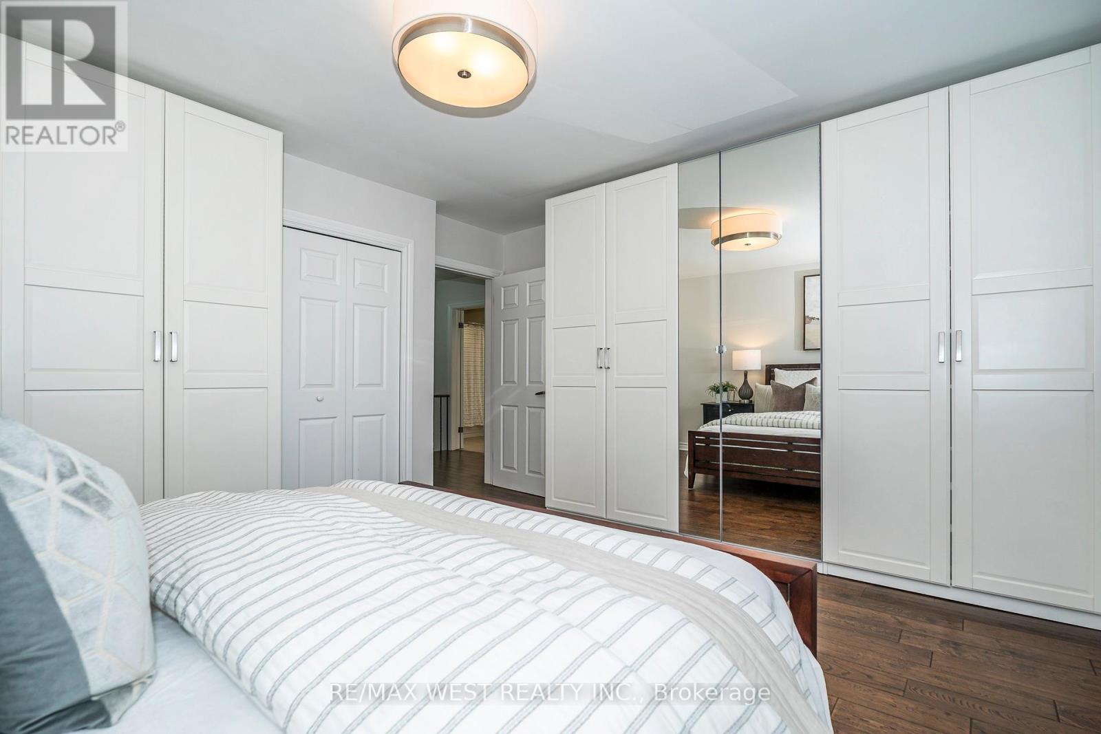 17 Forest Path Court, Toronto, Ontario  M9V 1L4 - Photo 18 - W12134578