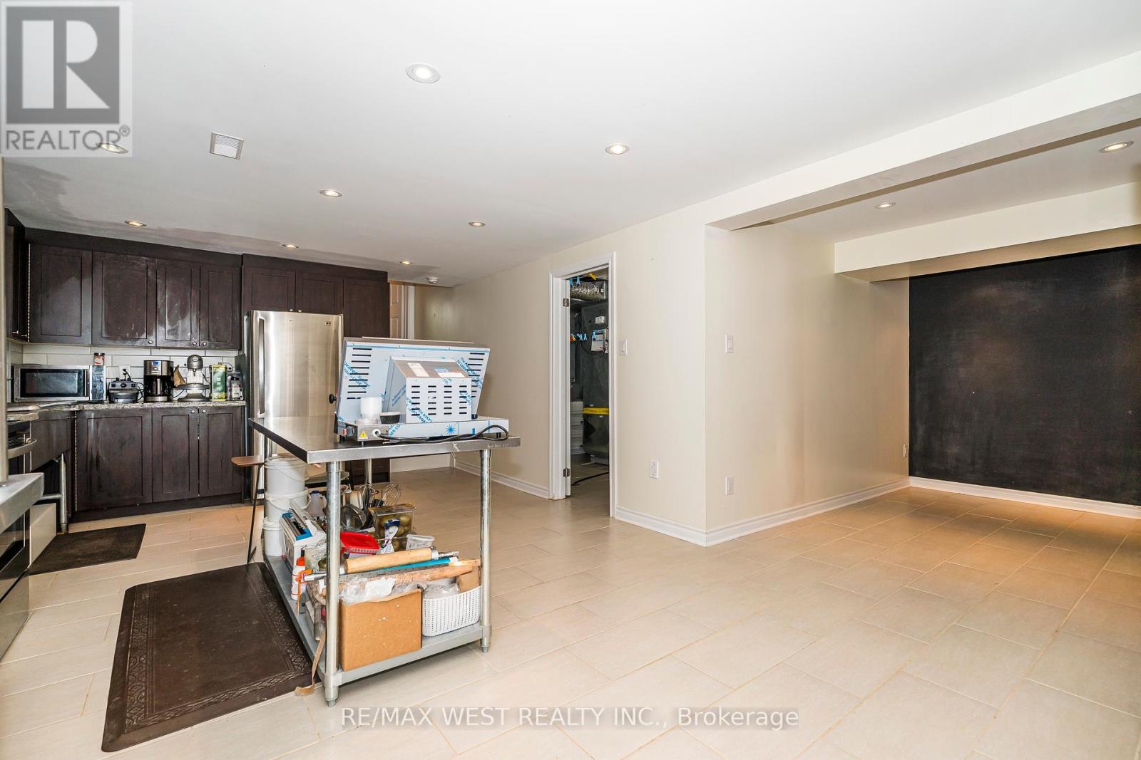 17 Forest Path Court, Toronto, Ontario  M9V 1L4 - Photo 30 - W12134578