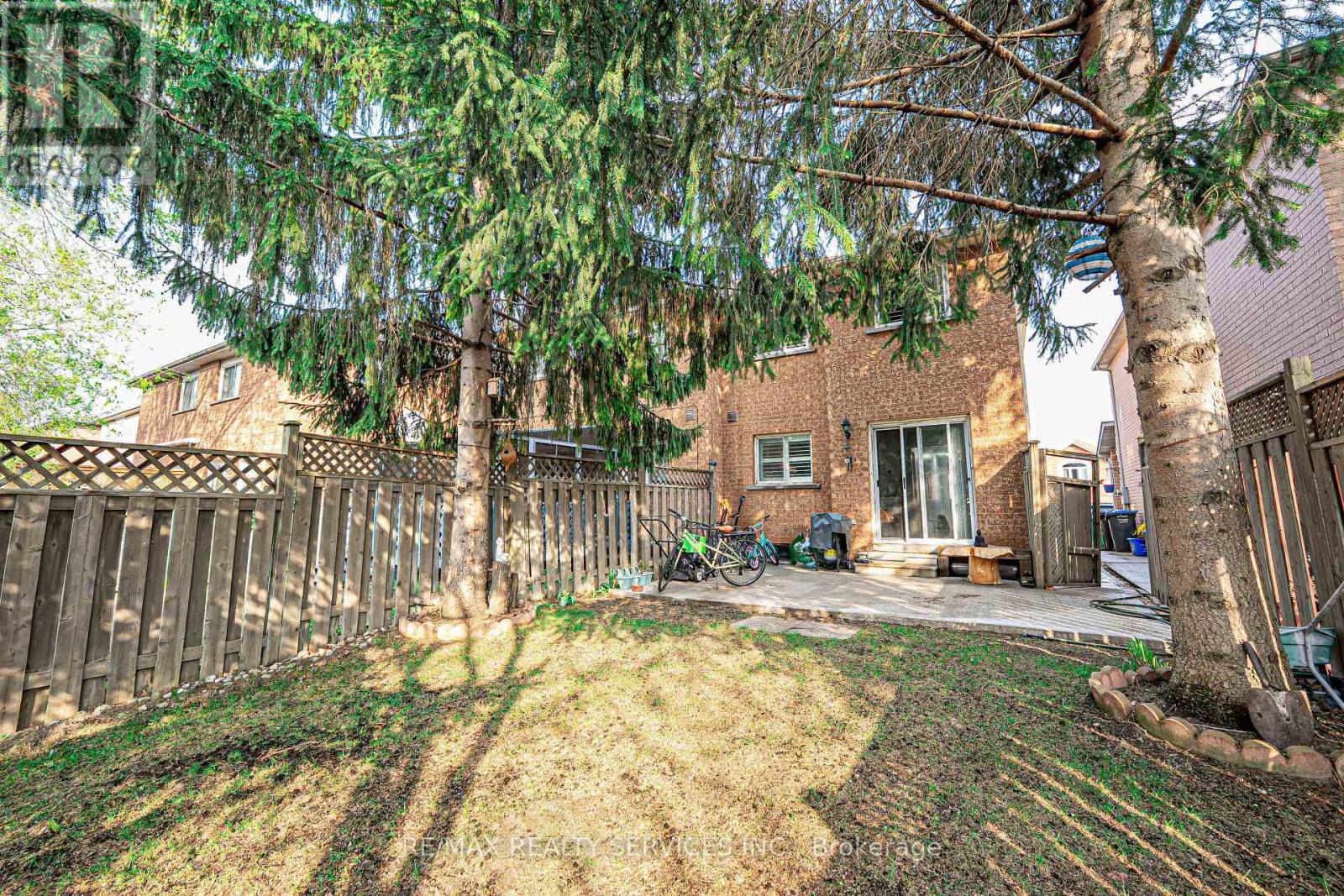 3841 Densbury Drive, Mississauga, Ontario  L5N 6Z3 - Photo 40 - W12134579
