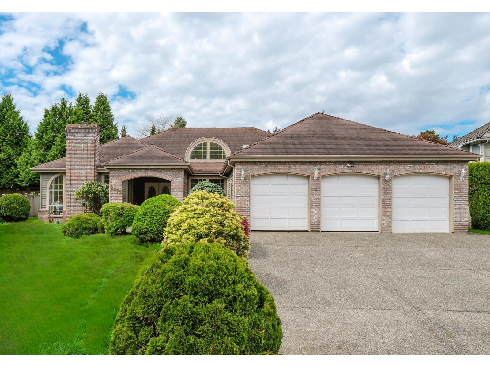 2973 145A STREET, surrey, British Columbia