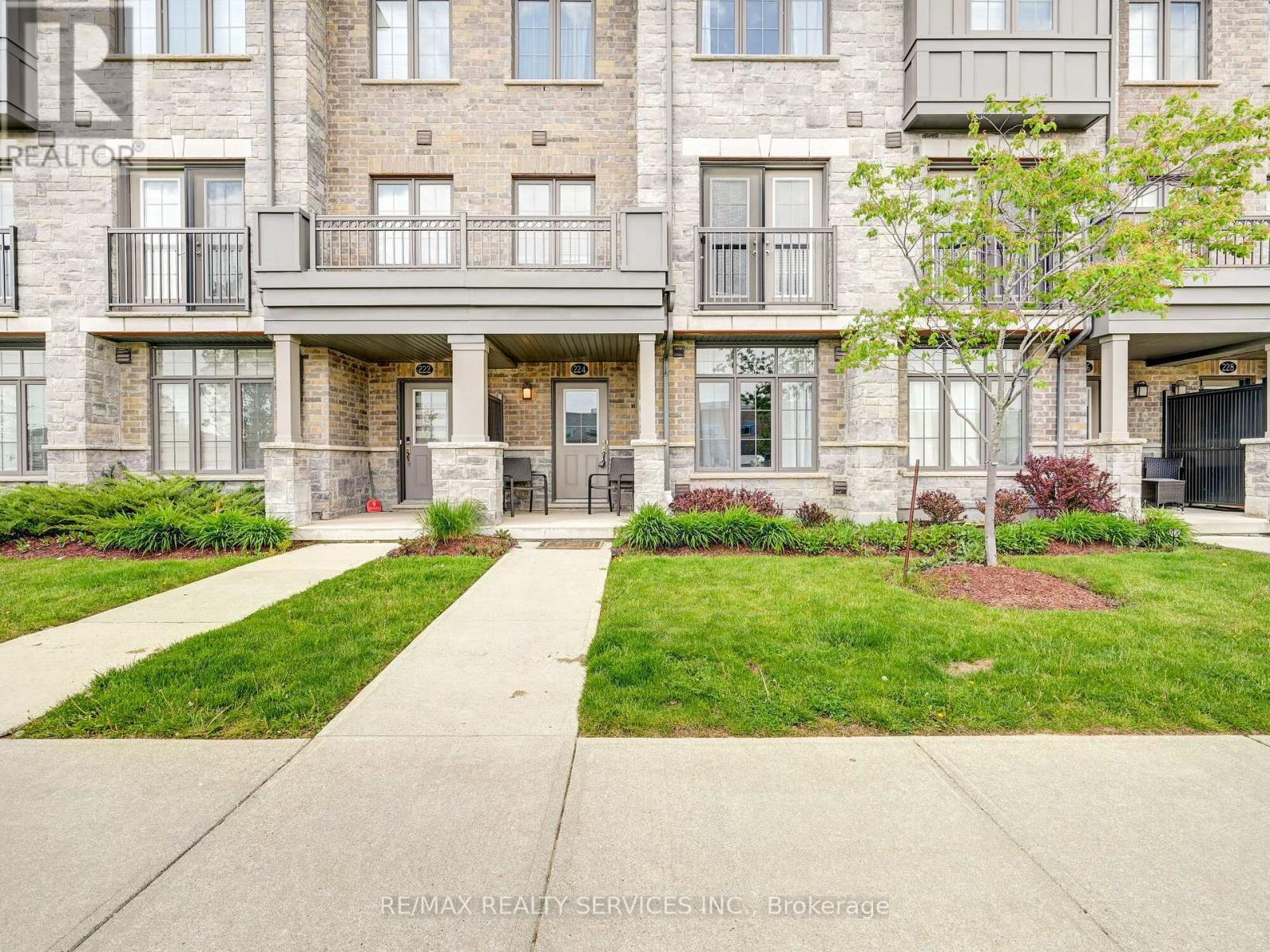 Property at 8 - 224 THOMAS SLEE DRIVE image 4
