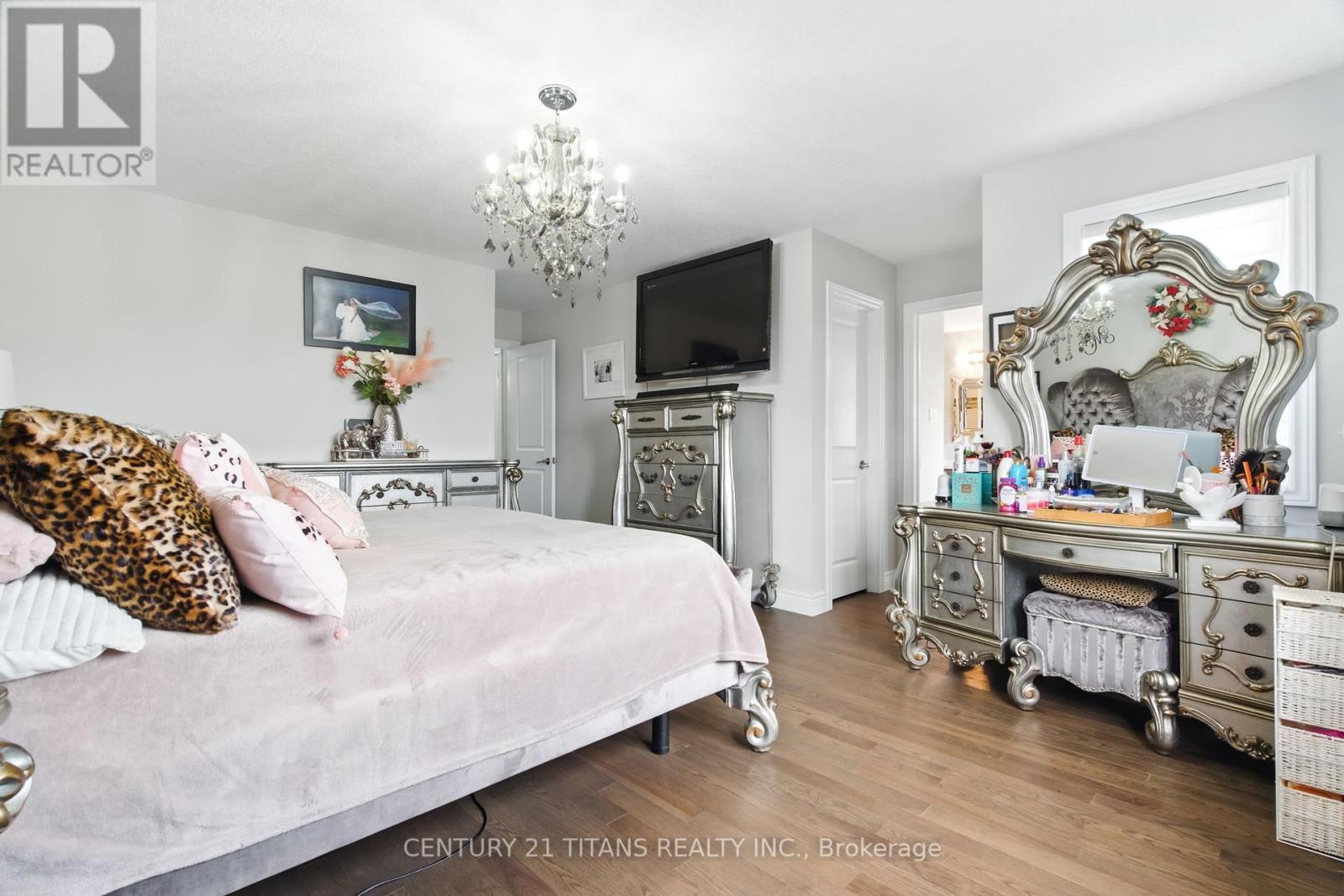 2 Sparrow Crescent E, East Luther Grand Valley, Ontario  L9W 7P2 - Photo 35 - X12134445