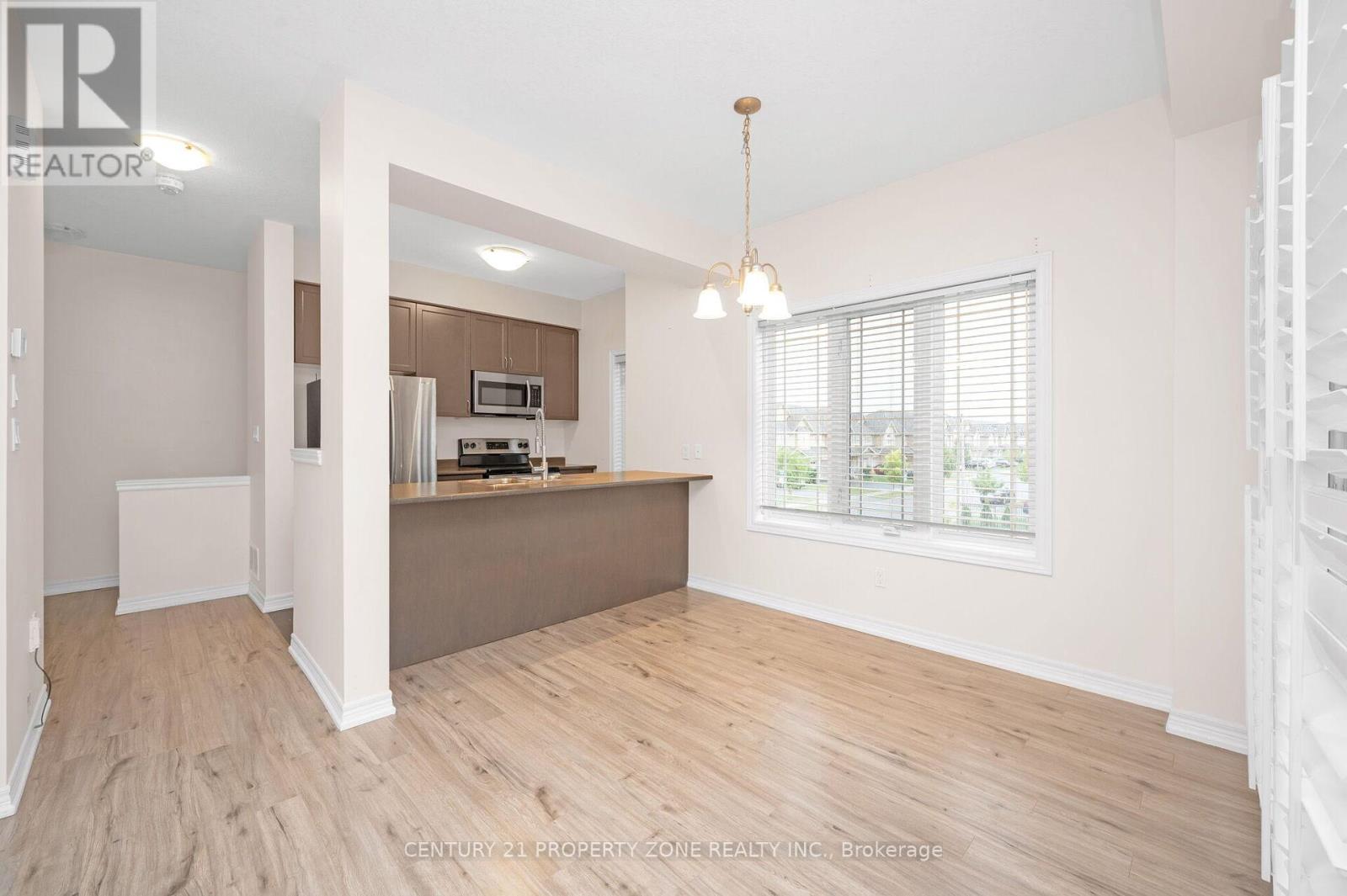 11 Ladybell Lane, Hamilton, Ontario  L0R 1P0 - Photo 11 - X12134505