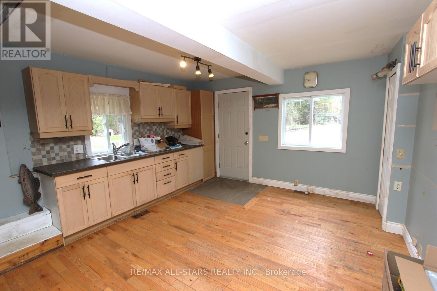 1160 Somerville 3rd Concession, Kawartha Lakes, Ontario  K0M 1N0 - Photo 12 - X12134822