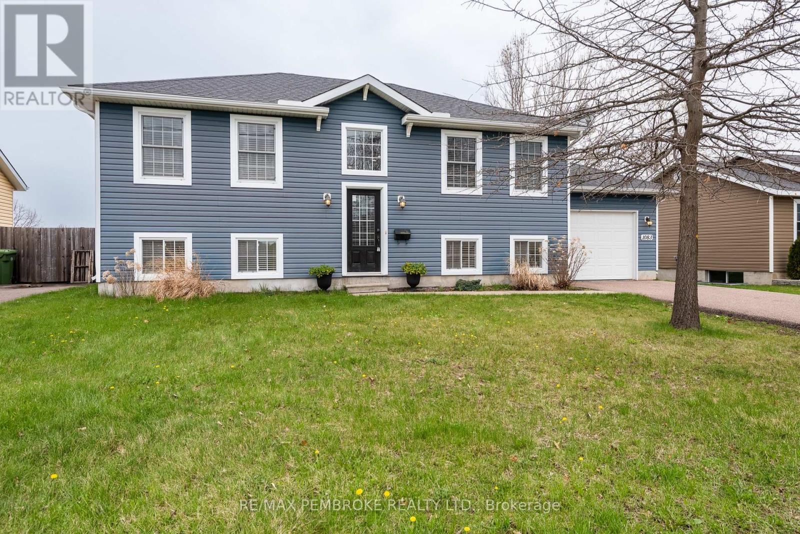 Property at 1083 VICTORIA STREET image 2