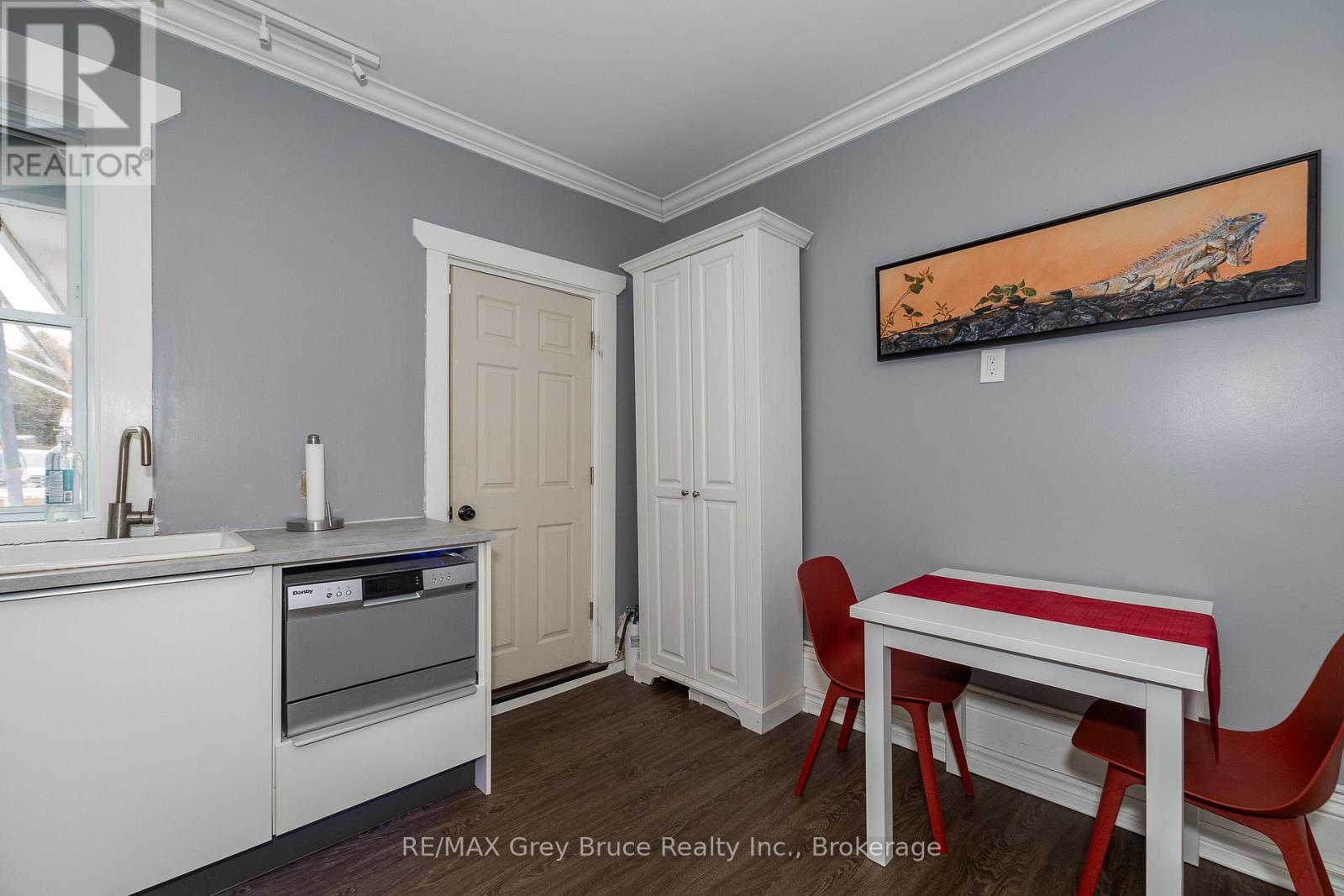 1085 3rd Avenue E, Owen Sound, Ontario  N4K 2L1 - Photo 9 - X12043039