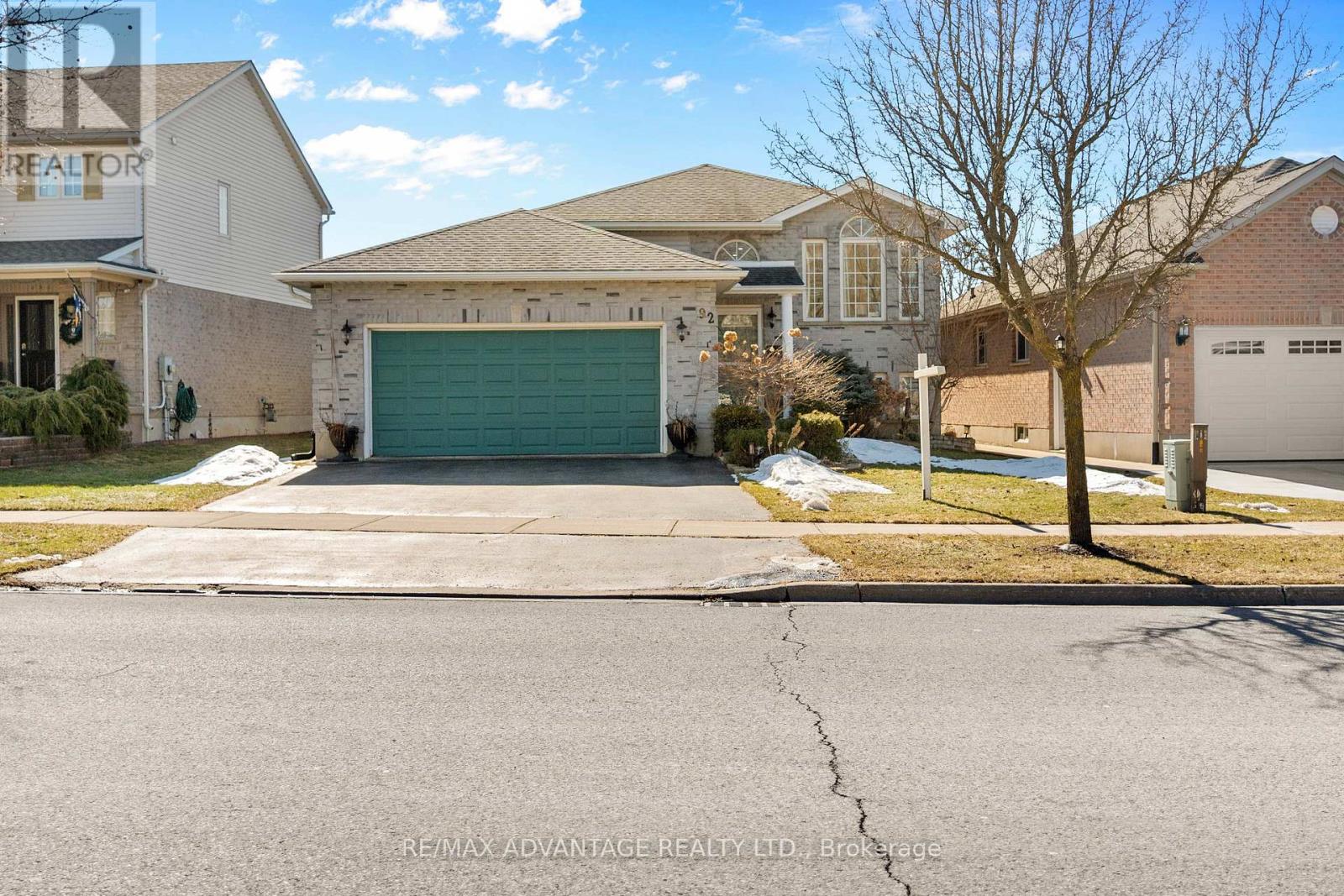 92 AXFORD PARKWAY, St. Thomas, Ontario