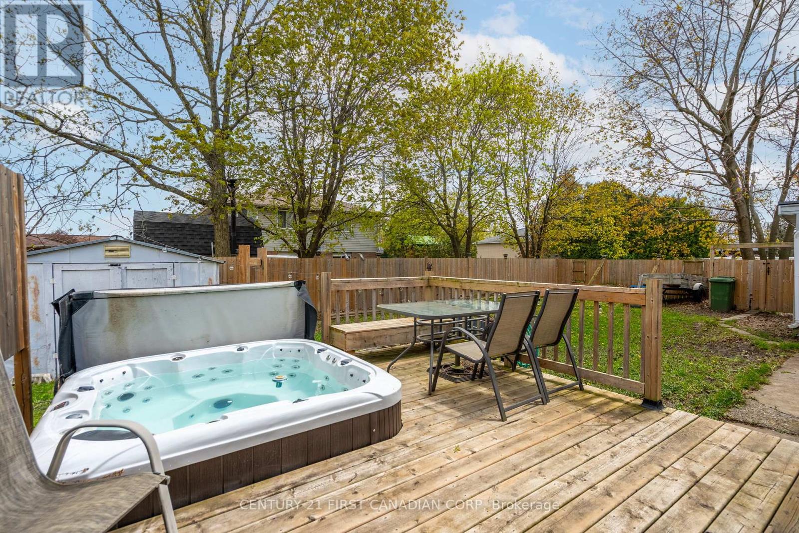 104 First Avenue, St. Thomas, Ontario  N5R 4N7 - Photo 26 - X12134855